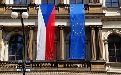 ЕС предупредил Чехию, чтобы она не рассчитывала на финансовую помощь - ảnh 1